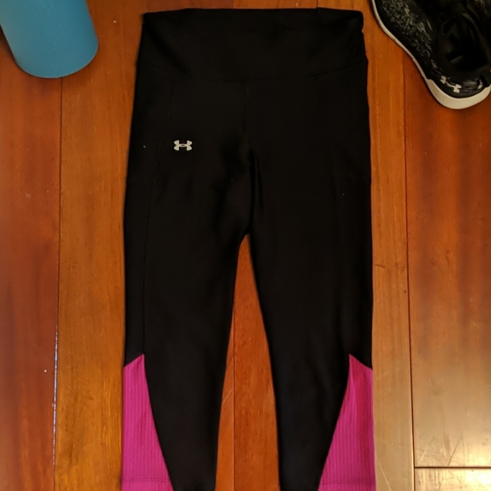 Mesh Capri Leggings